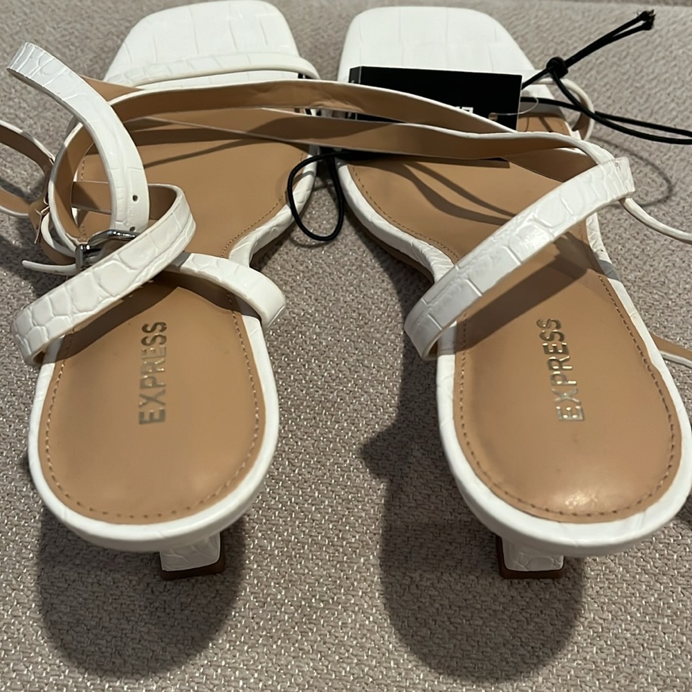 White kitten, heel lace up, wraparound - Picture 3 of 5